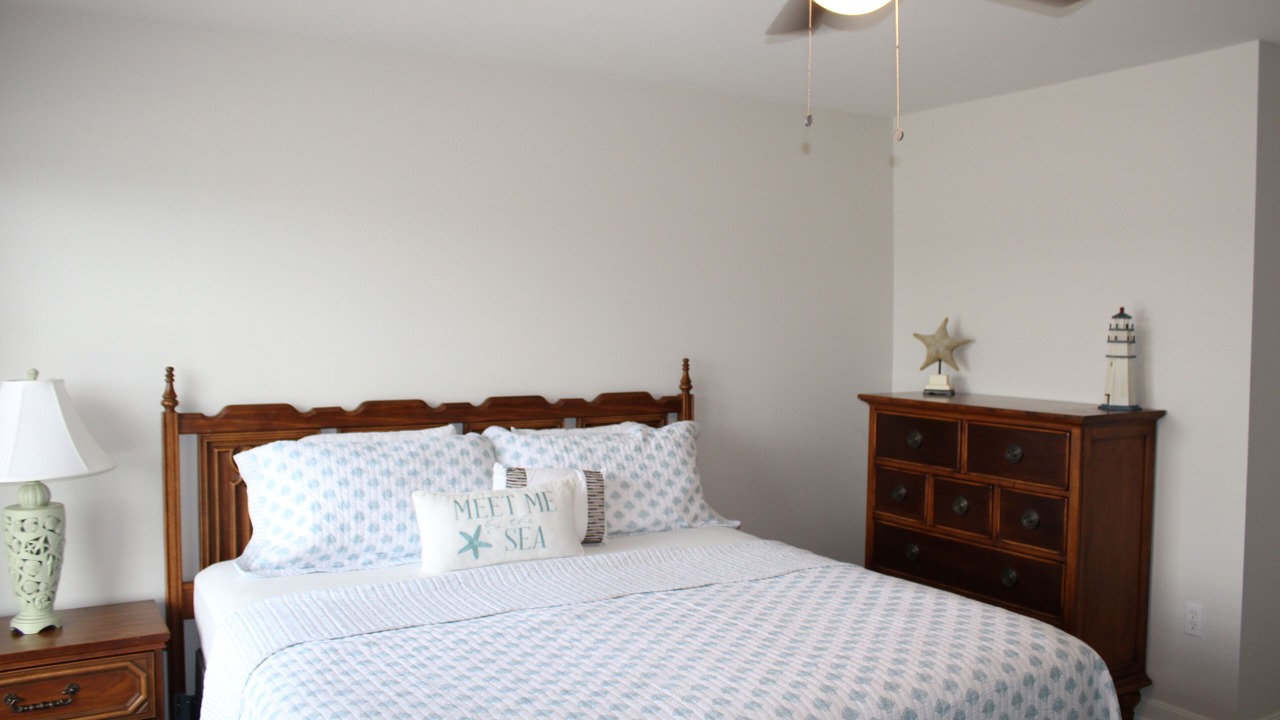 Photo of Bedroom in Issue