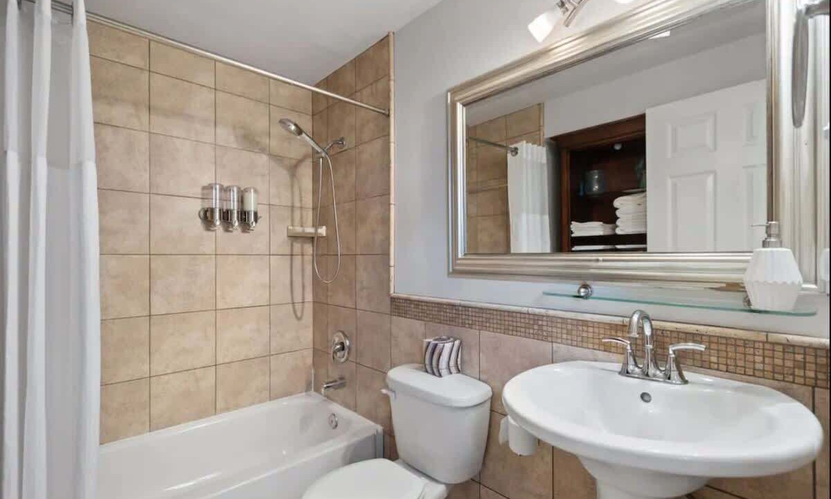 Photo of Bathroom in South Perry District