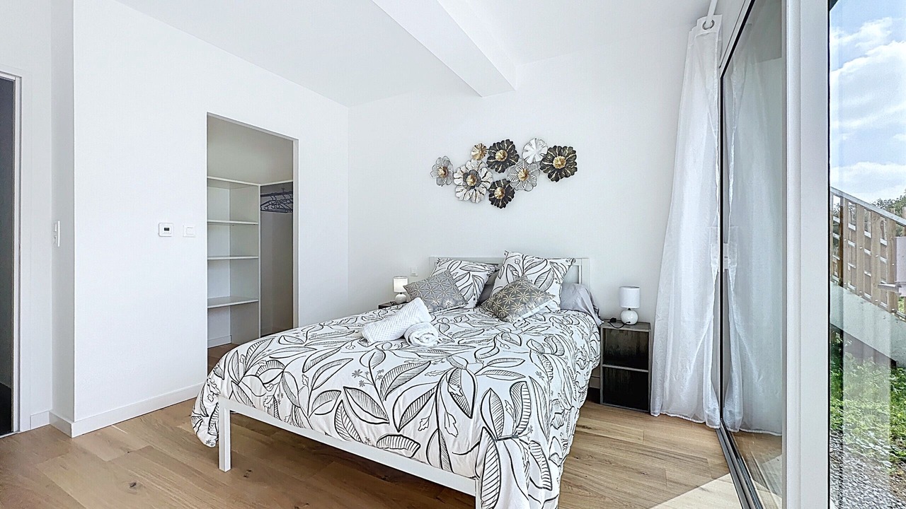 Photo of Bedroom in Saint-Pierre