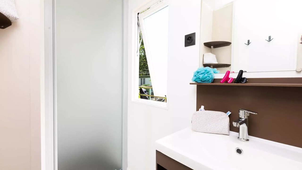 Photo of Bathroom in Palau-del-Vidre