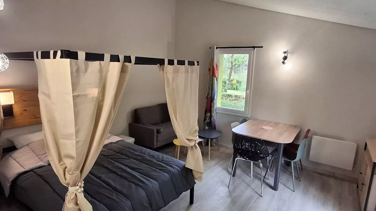 Photo of Bedroom in Mareuil-Sur-Lay-Dissais