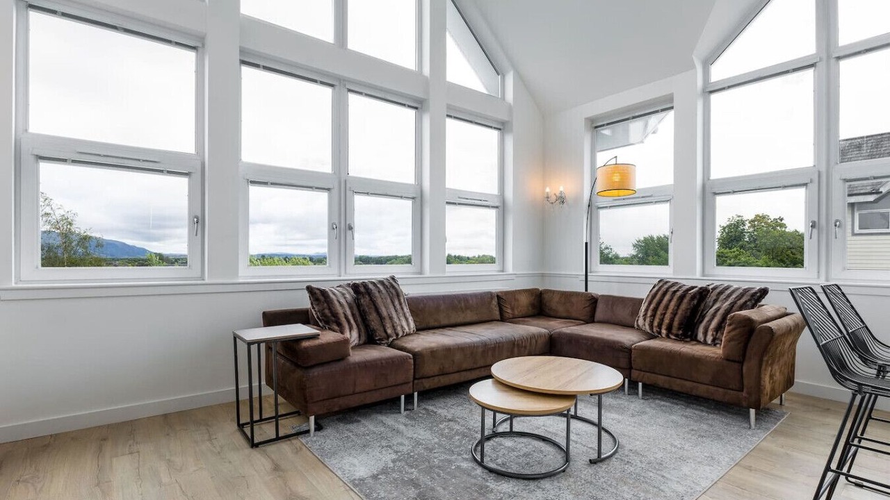 Photo of Livingroom in Tillicoultry