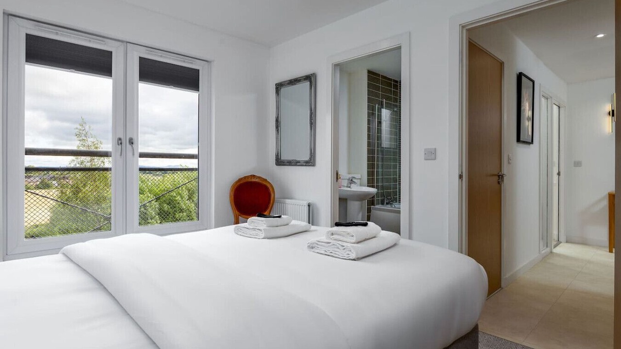 Photo of Bedroom in Tillicoultry