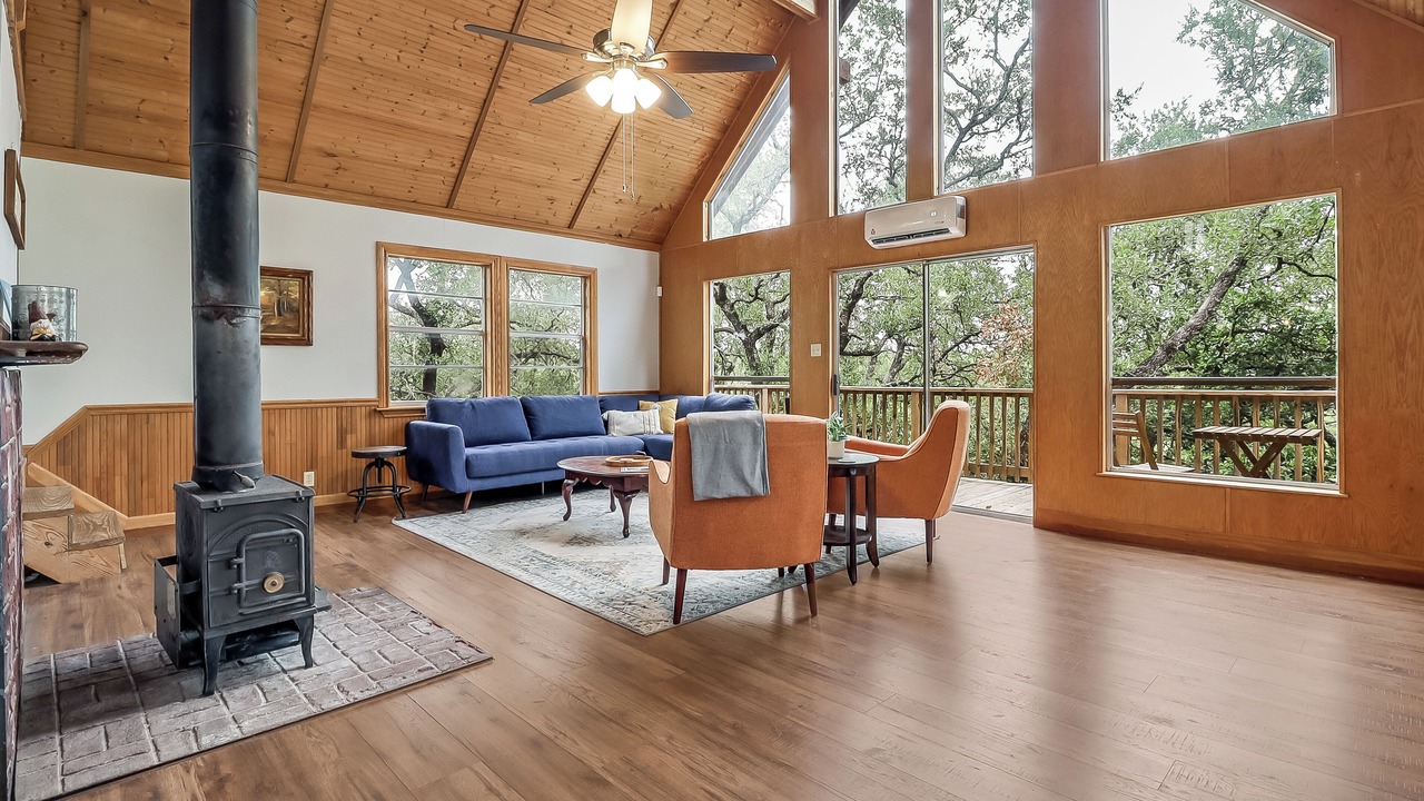 Photo of Livingroom in Spring Branch