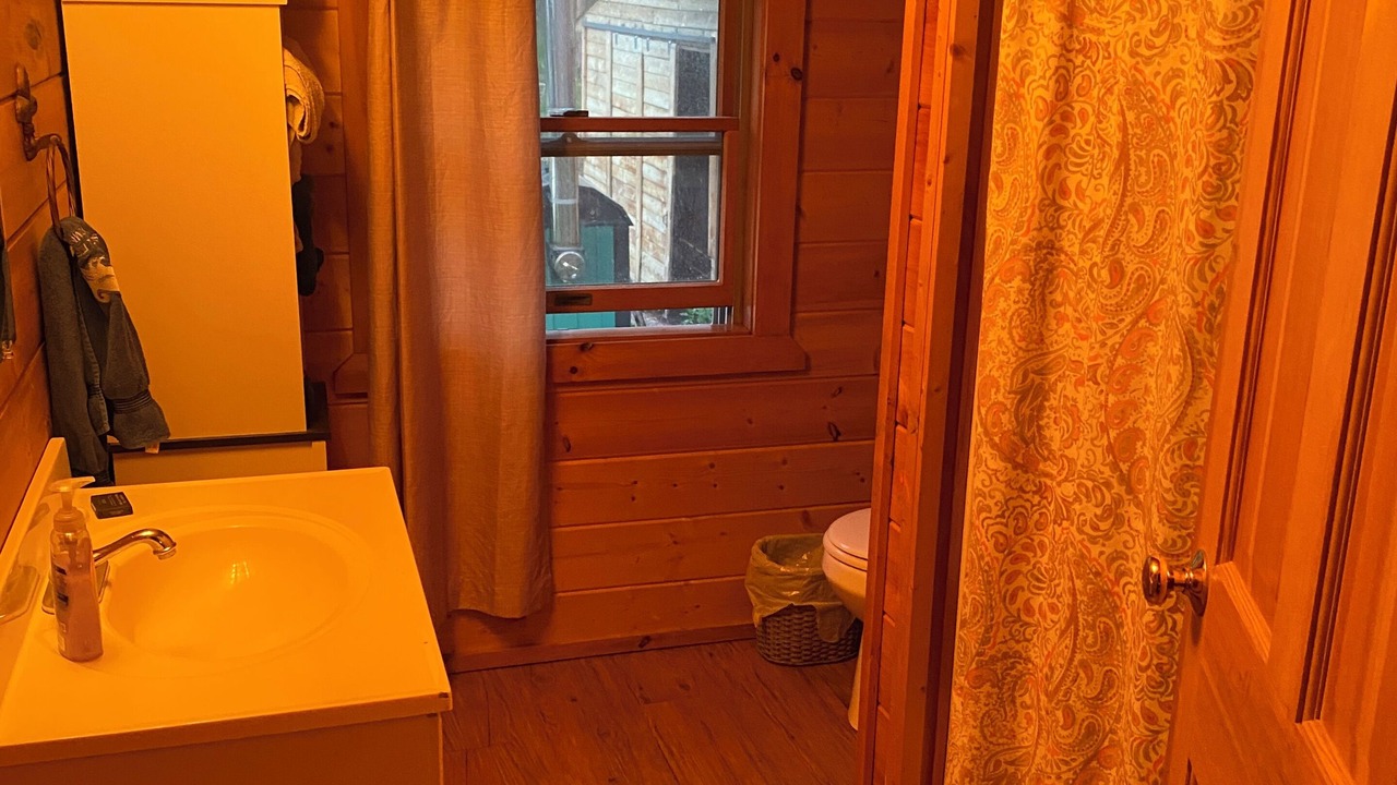 Photo of Bathroom in Casper Mountain