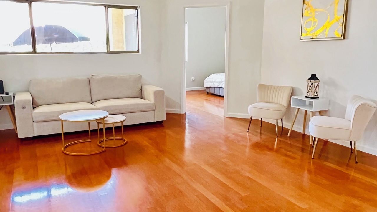 Photo of Livingroom in South Mountain