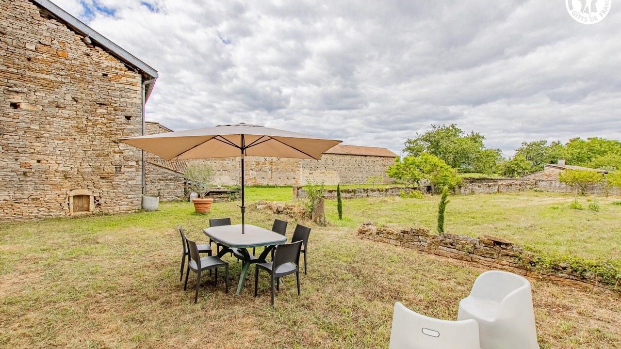 Photo of Outdoor in Clesse