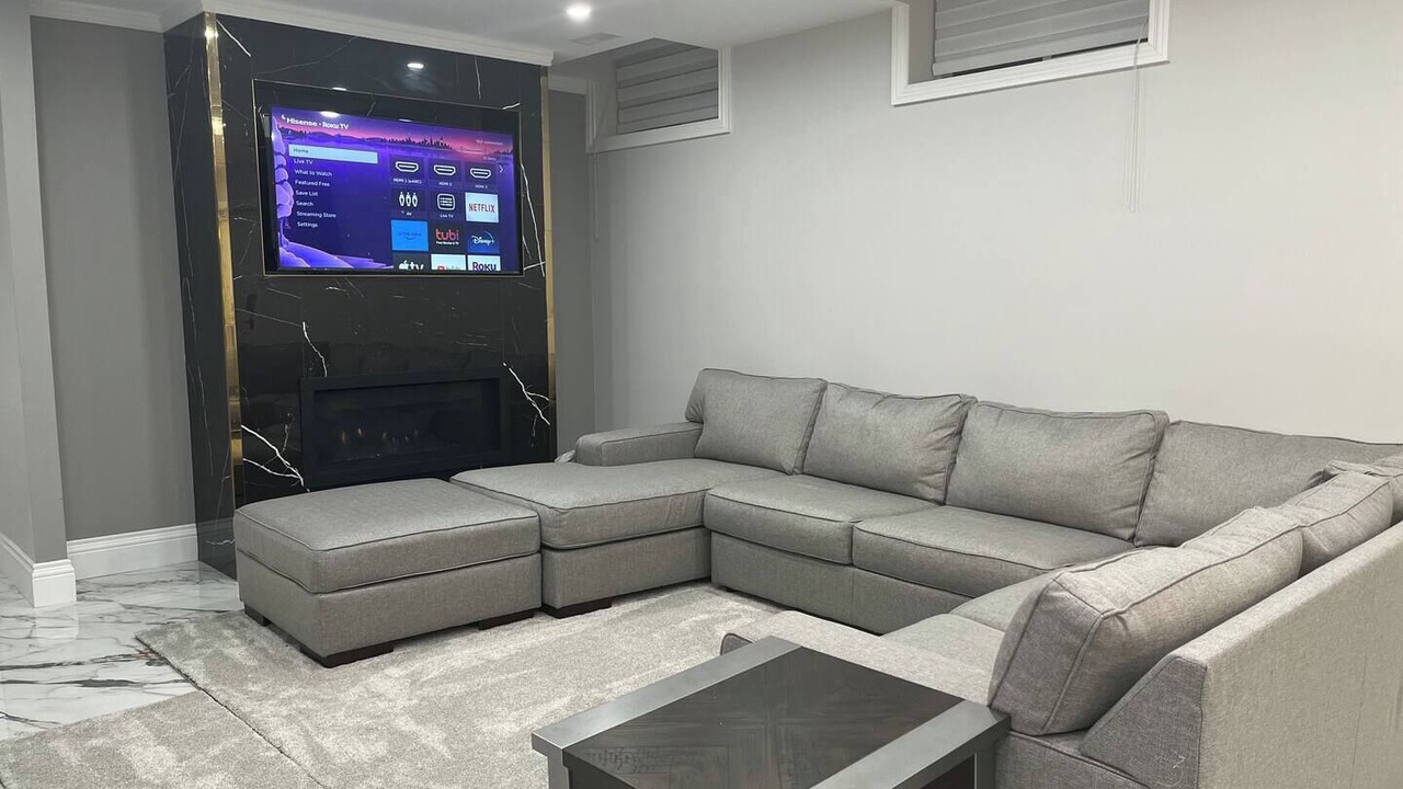 Photo of Livingroom in LaSalle