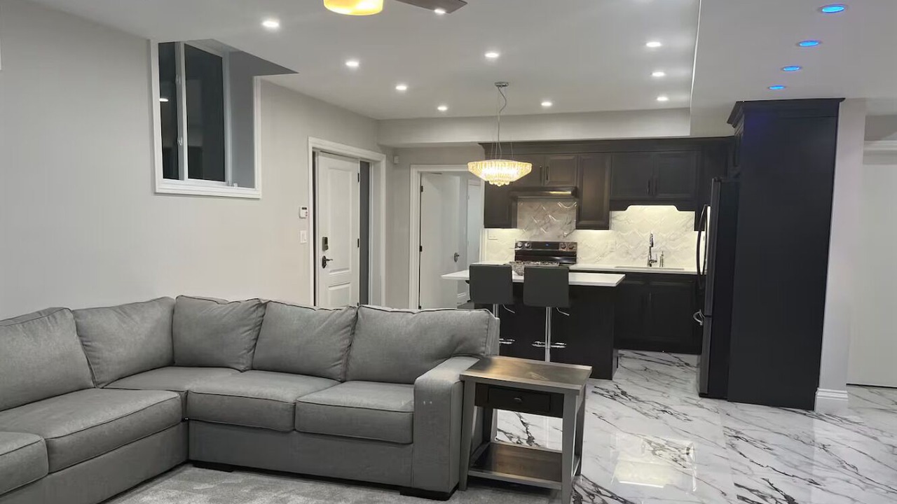 Photo of Livingroom in LaSalle
