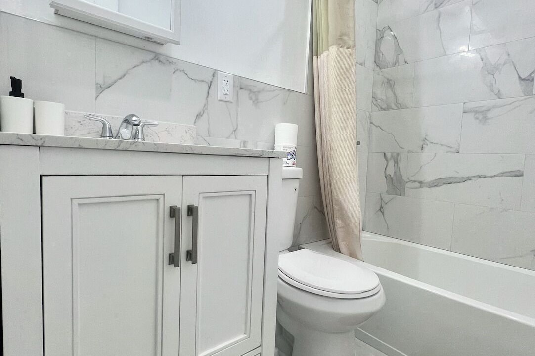 Photo of Bathroom in University Gardens