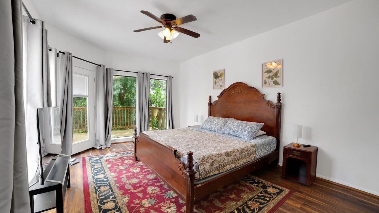 Photo of Bedroom in The Hills