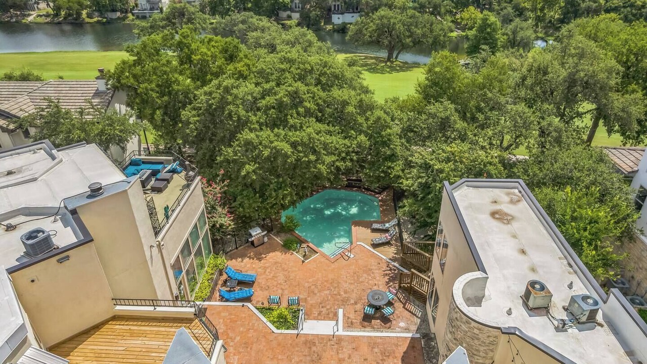 Photo of Outdoor in The Hills