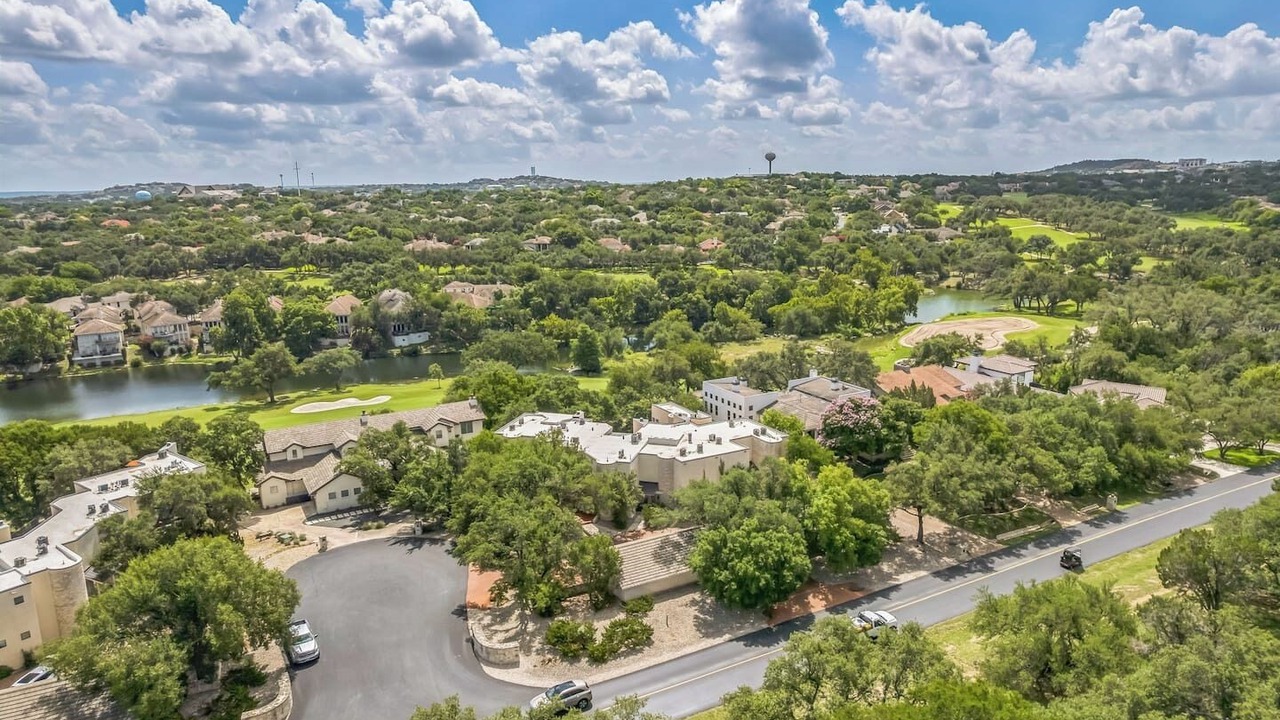 Photo of Outdoor in The Hills
