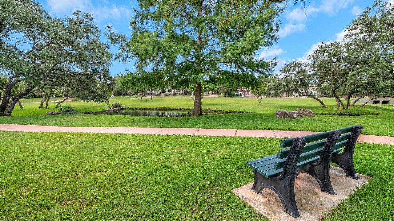 Photo of Outdoor in The Hills