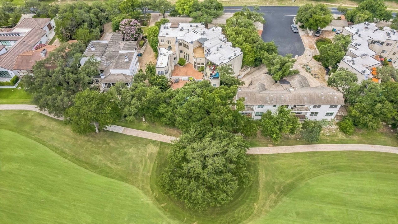 Photo of Outdoor in The Hills