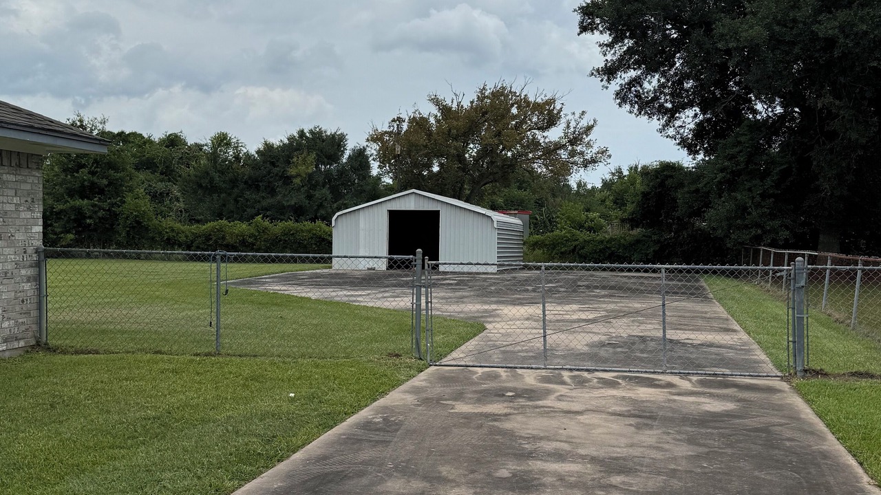 Photo of Others in Angleton