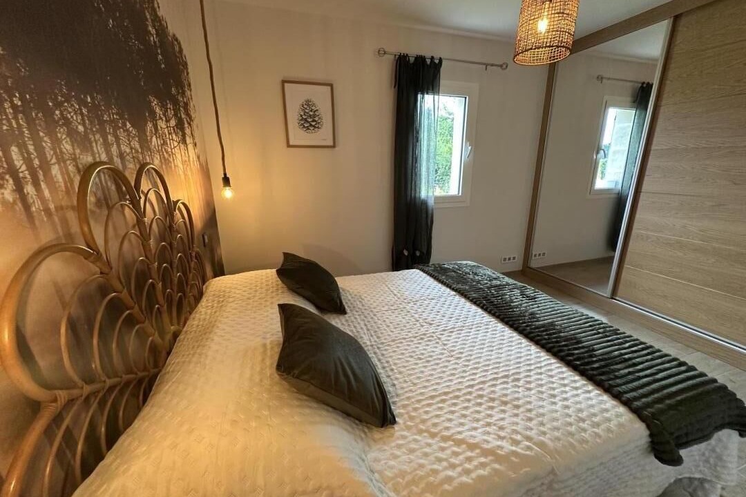 Photo of Bedroom in Haut-Mauco