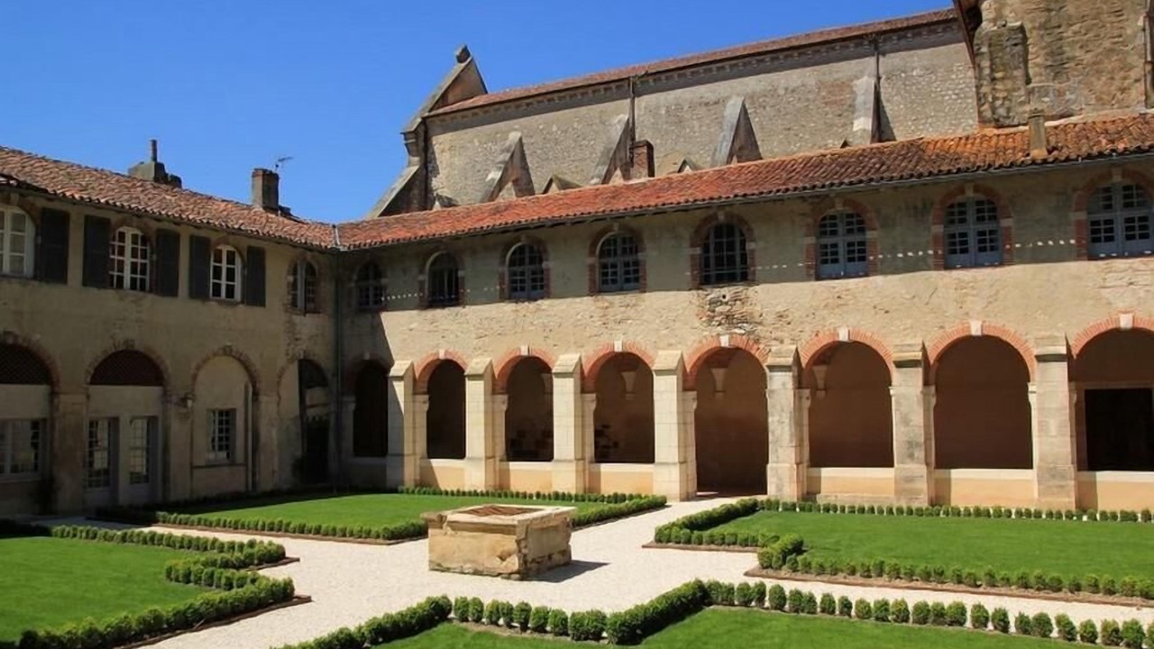 Photo of Outdoor in Haut-Mauco