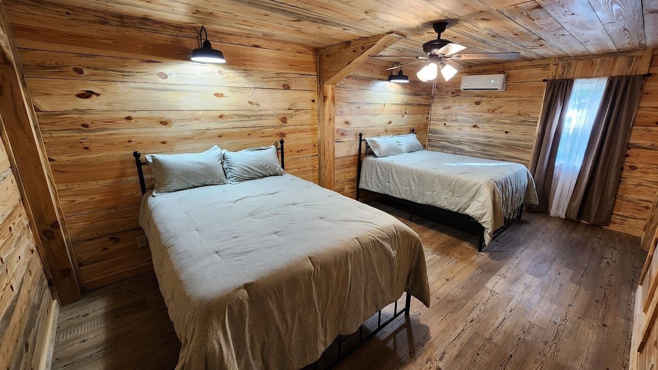 Photo of Bedroom in Bonnerdale