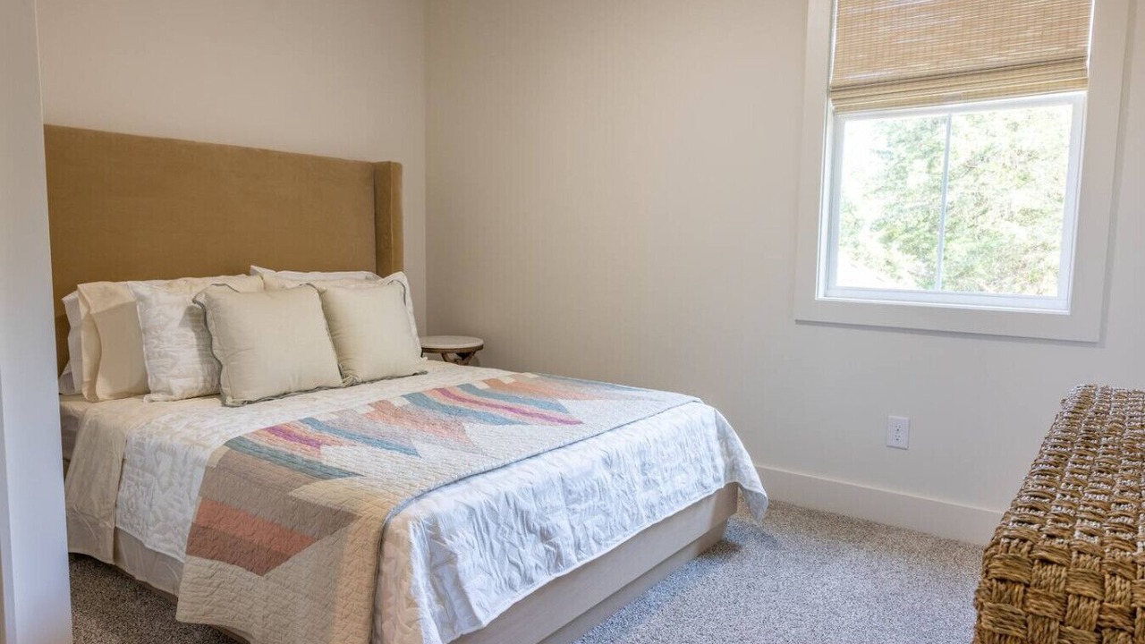 Photo of Bedroom in Broken Arrow