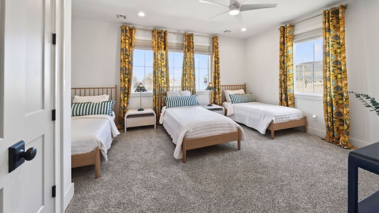 Photo of Bedroom in Broken Arrow