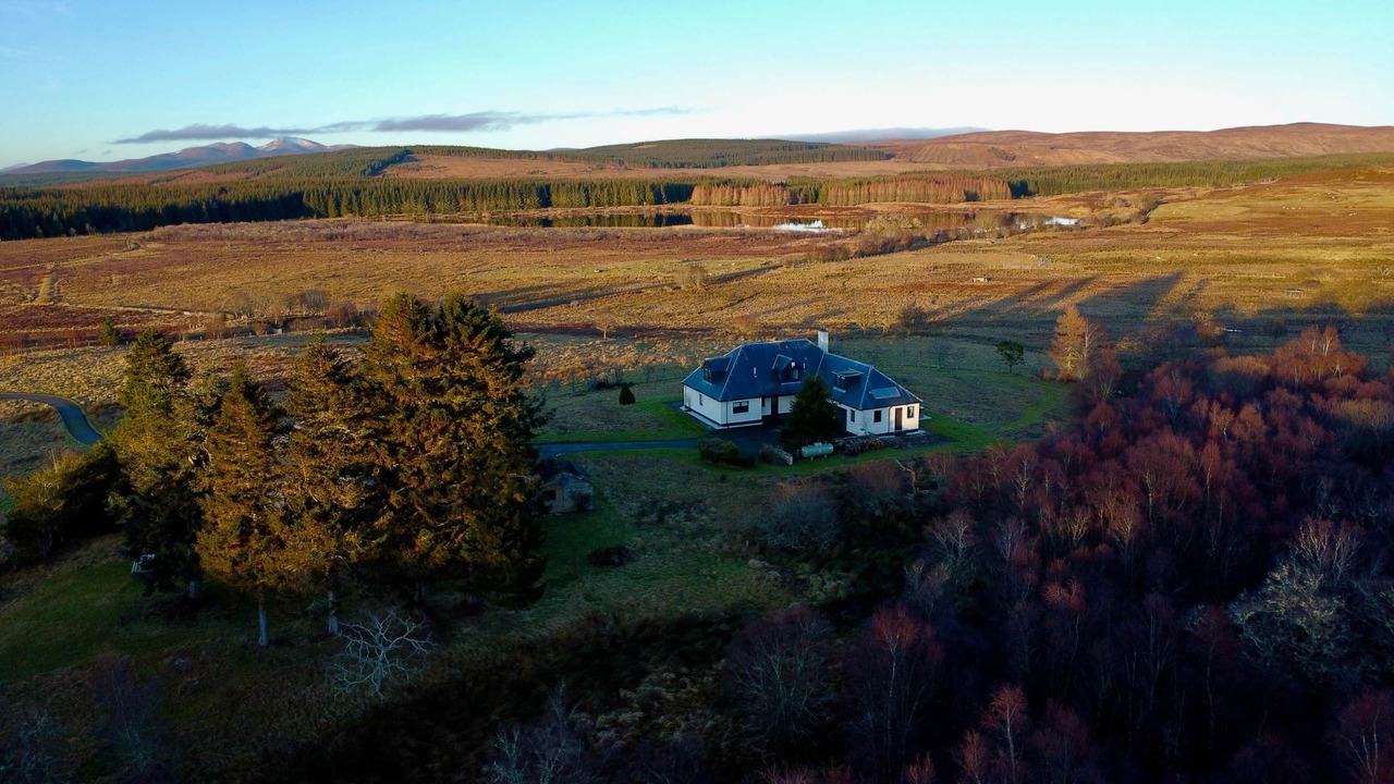 Photo of Others in Lairg