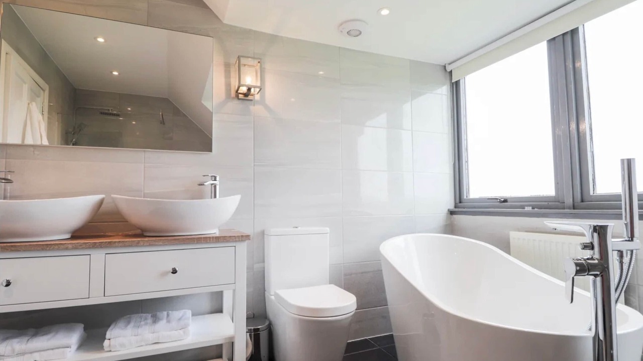 Photo of Bathroom in Lairg