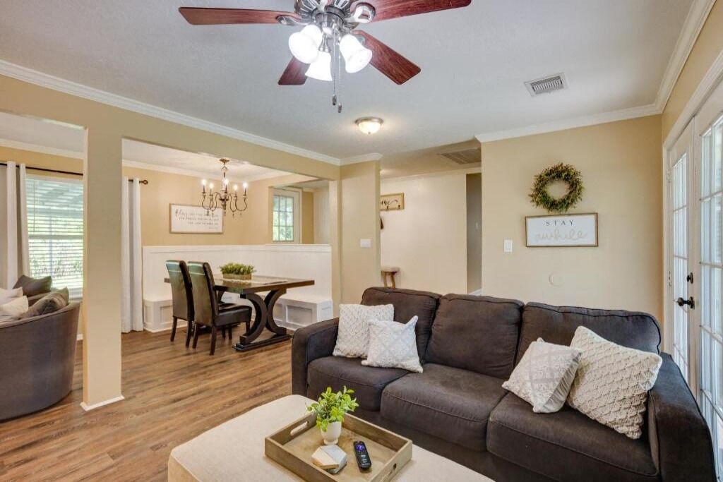 Photo of Livingroom in Kingwood