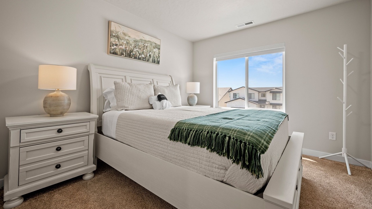 Photo of Bedroom in Mountain Green