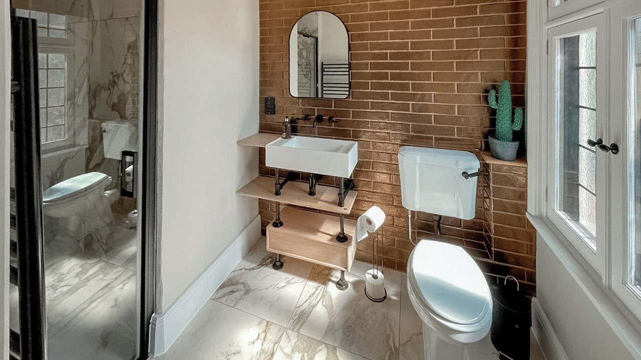 Photo of Bathroom in Great Saling