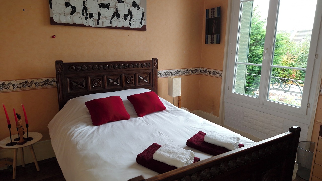 Photo of Bedroom in Crepy-en-Valois