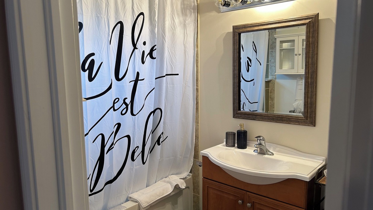 Photo of Bathroom in Colborne
