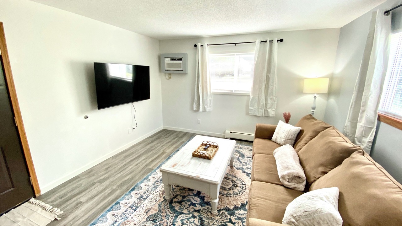 Photo of Livingroom in Cedar Rapids
