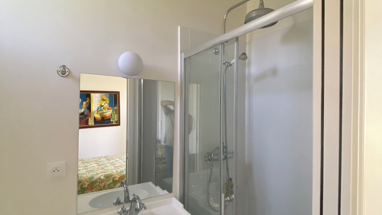 Photo of Bathroom in Enghien-les-Bains
