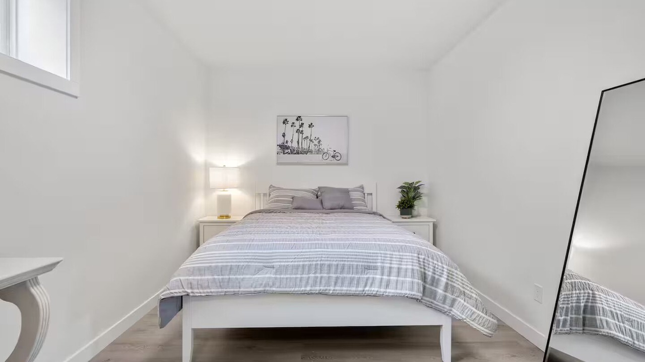 Photo of Bedroom in Crescent Heights