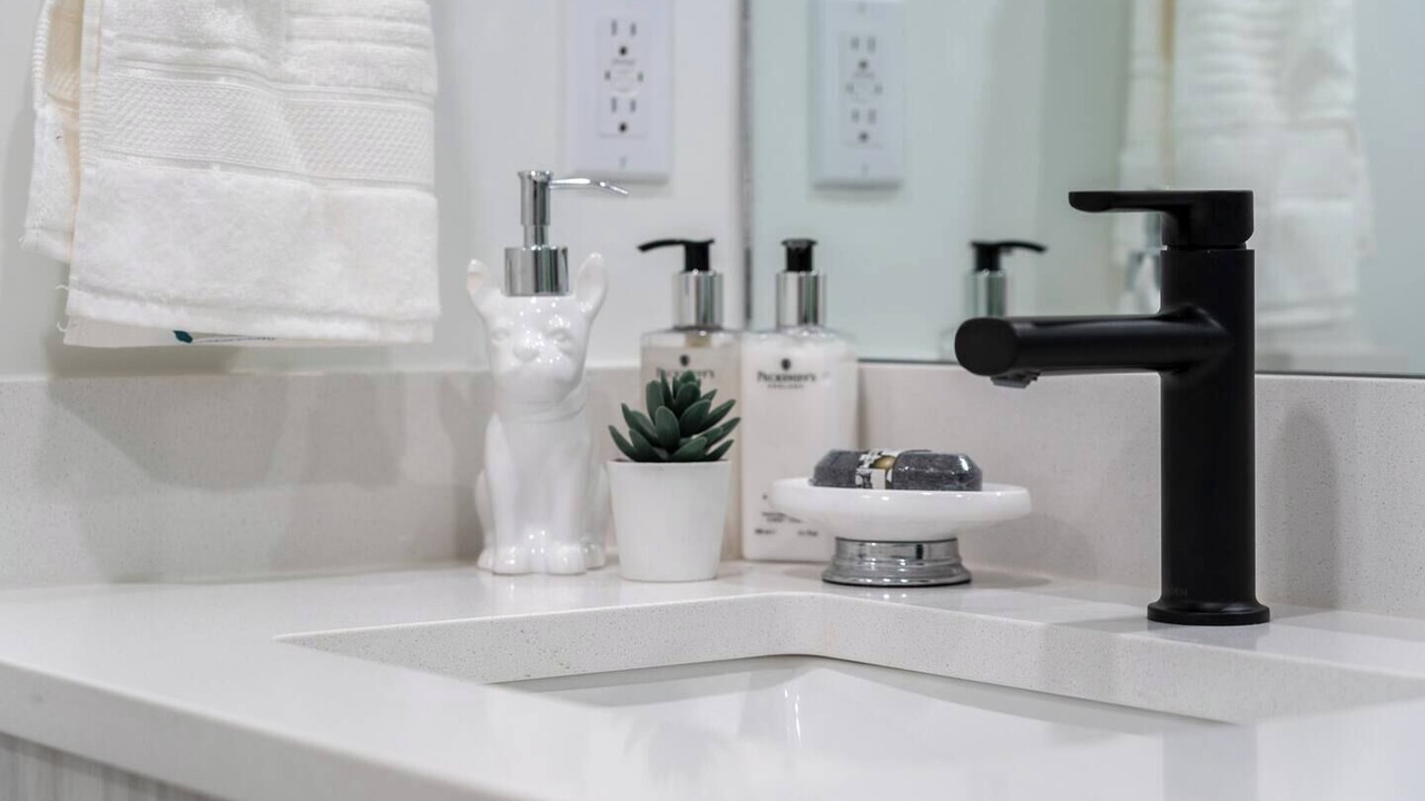 Photo of Bathroom in Crescent Heights