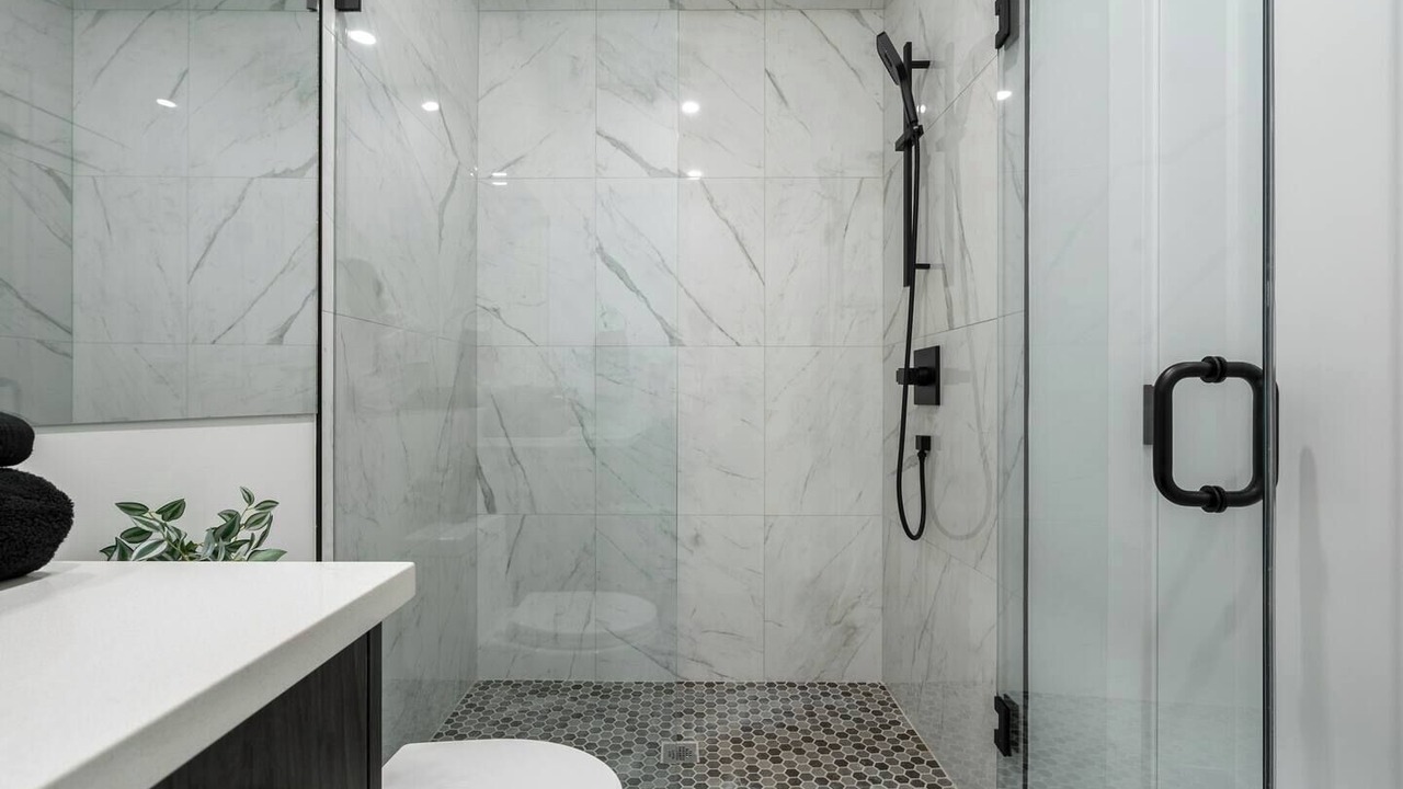 Photo of Bathroom in Crescent Heights