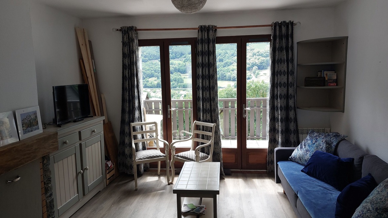 Photo of Livingroom in Esquieze-Sere