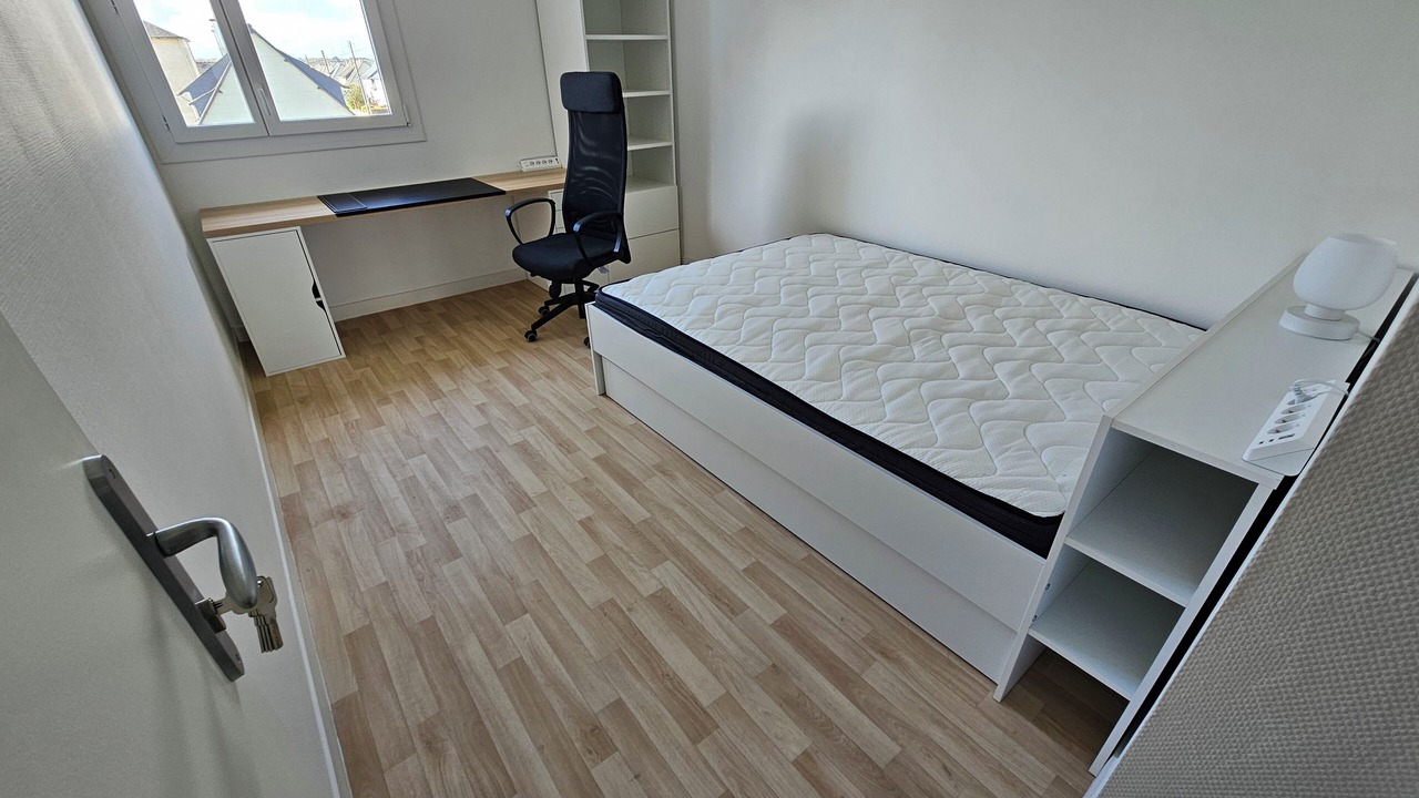 Photo of Bedroom in Dinan
