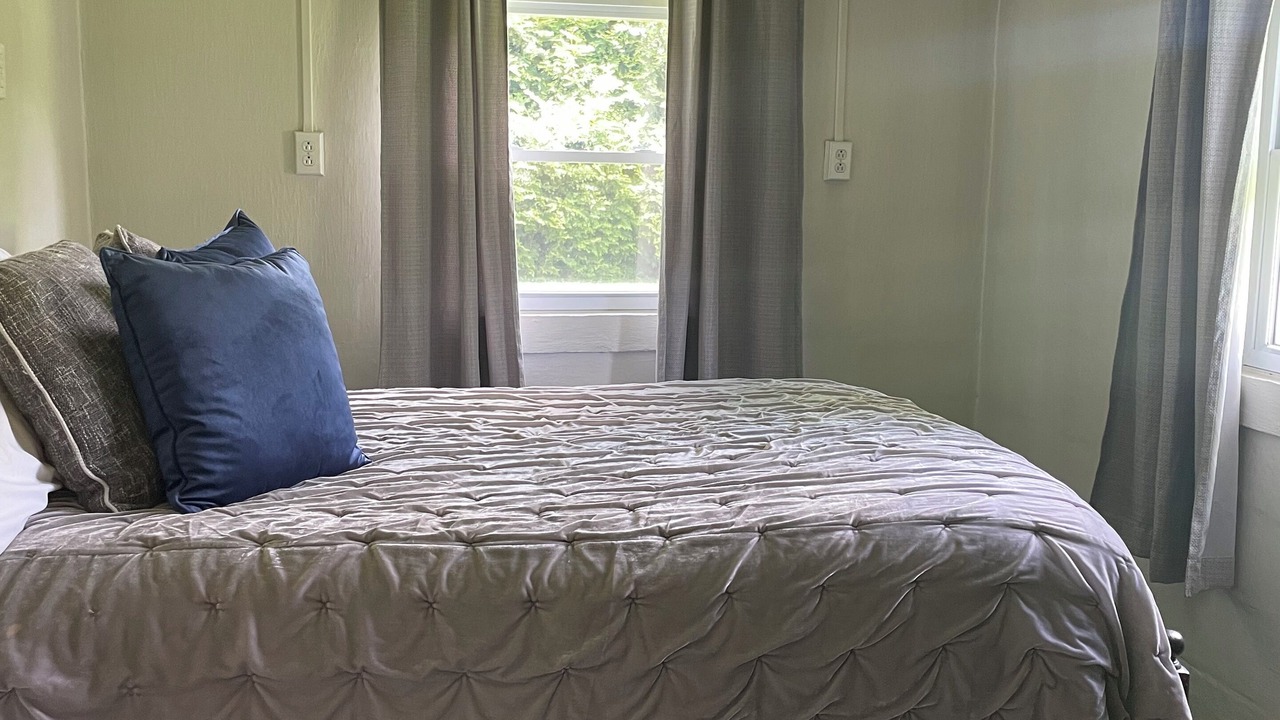 Photo of Bedroom in Eagle Rock