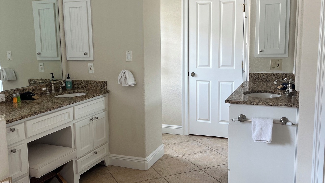 Photo of Bathroom in Sunrise Beach Village