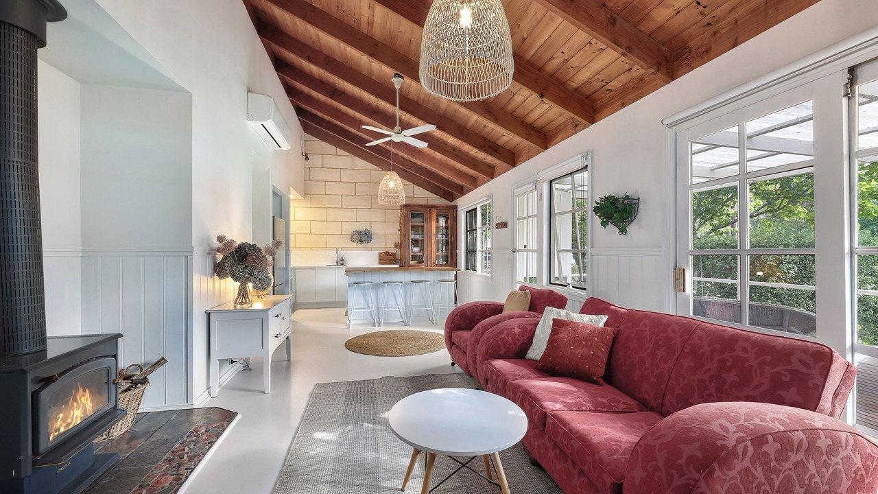 Photo of Livingroom in Jamieson