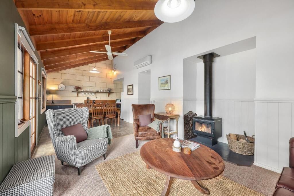 Photo of Others in Jamieson