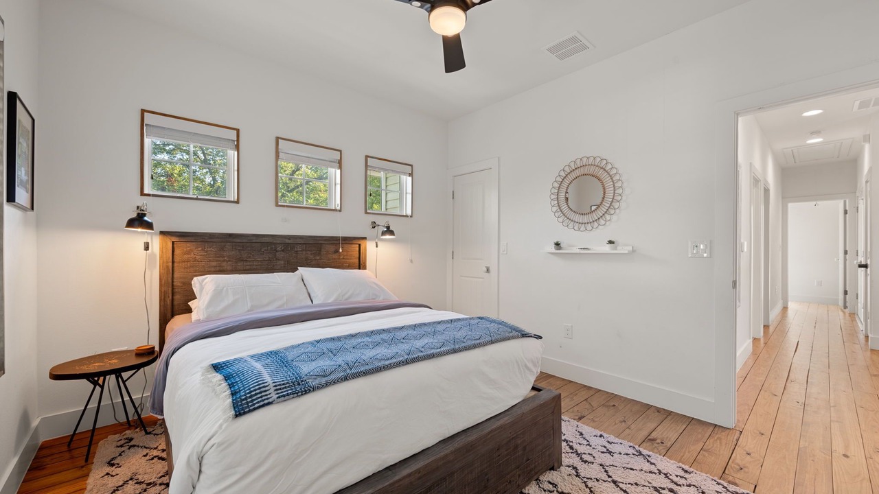 Photo of Bedroom in Holly