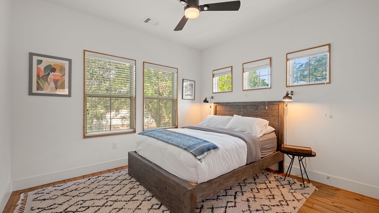 Photo of Bedroom in Holly