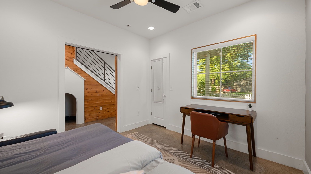Photo of Bedroom in Holly
