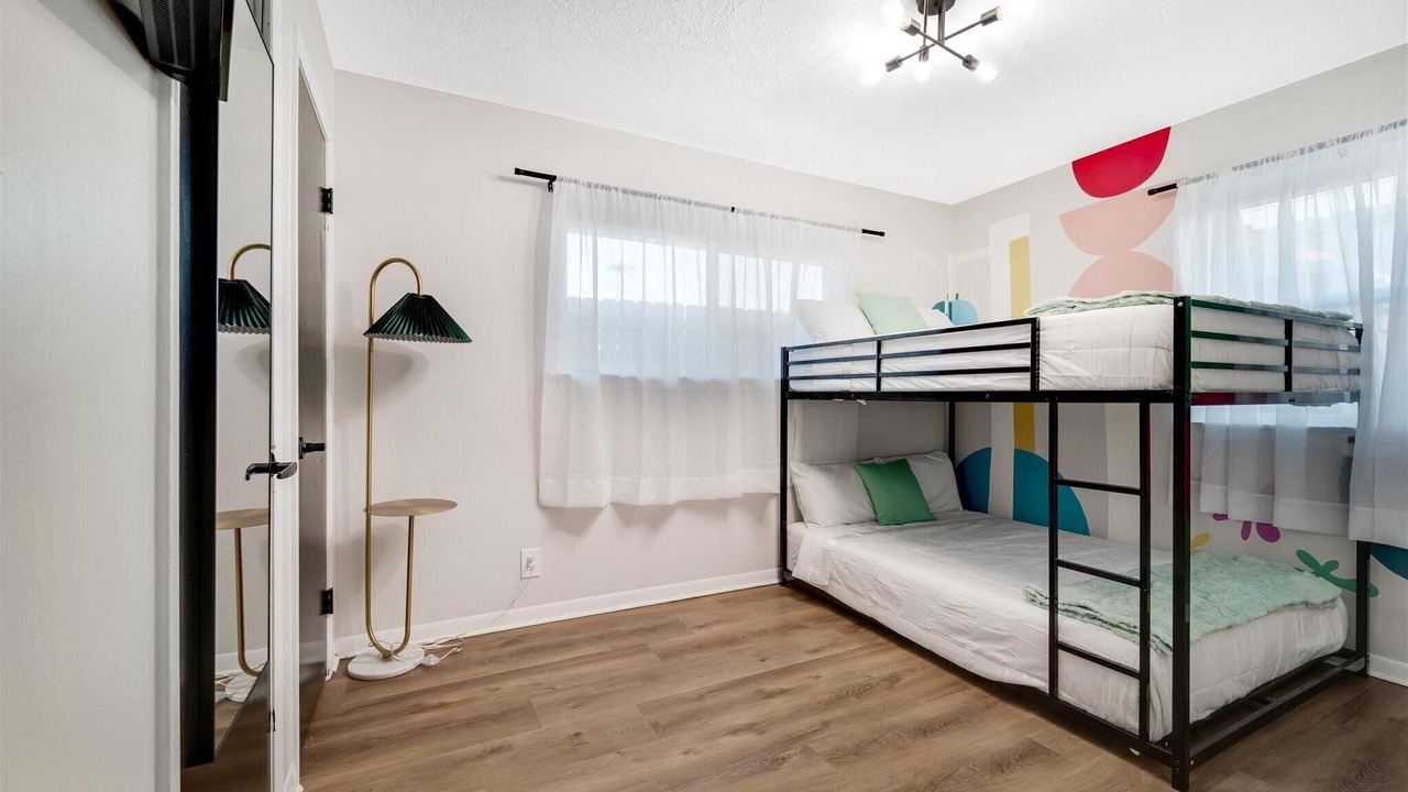 Photo of Bedroom in Pasadena