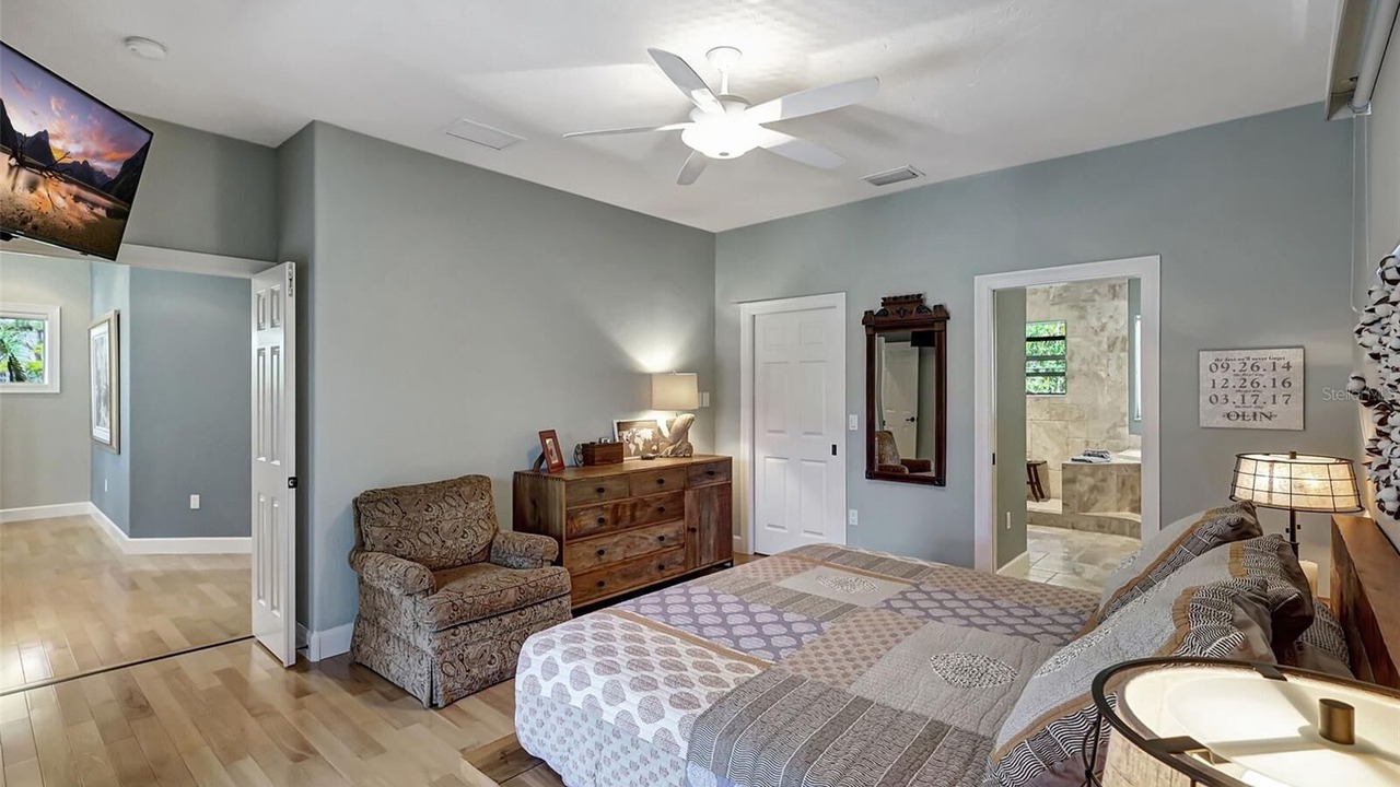 Photo of Bedroom in Arlington Park