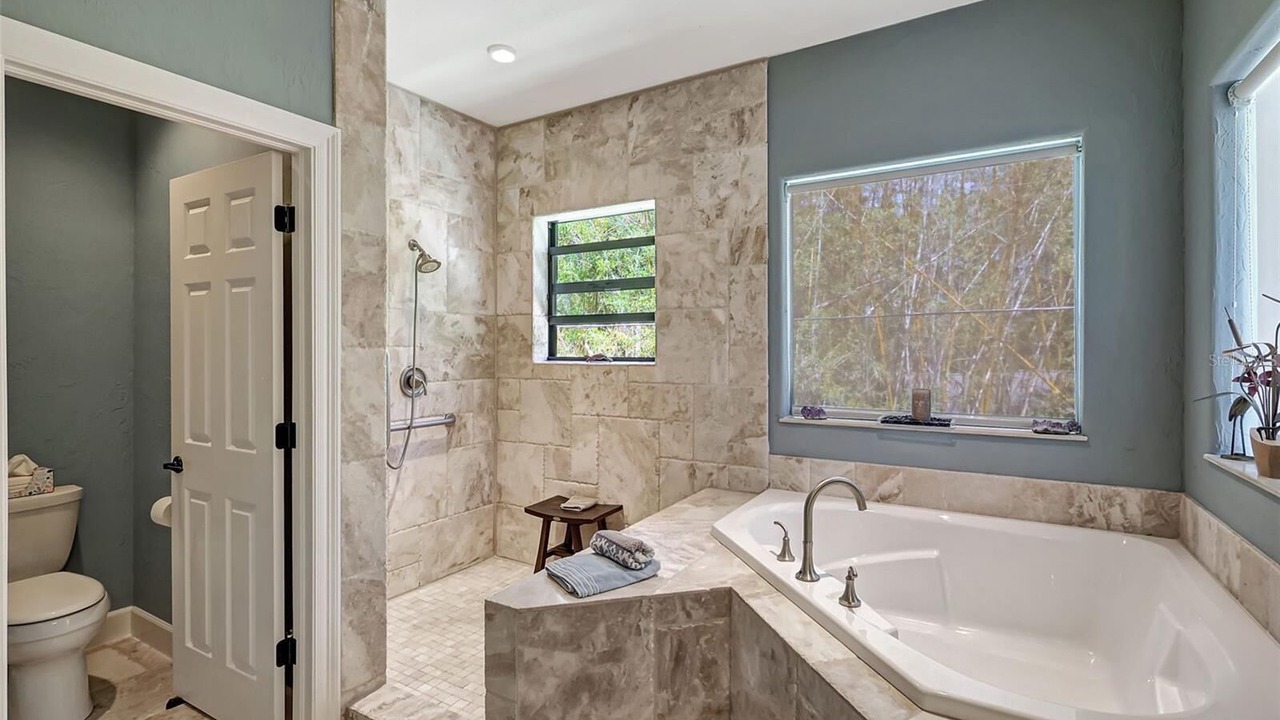 Photo of Bathroom in Arlington Park