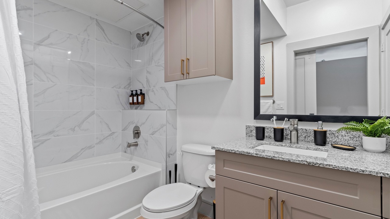 Photo of Bathroom in Scofield Farms